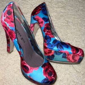 Madden Girl Floral Pumps/Heels by Steve Madden